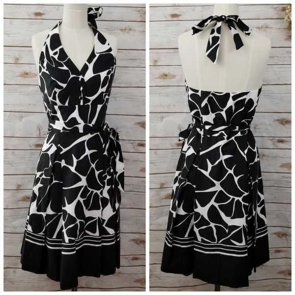 White House Black Market Dresses & Skirts - ⬇️$80 White House Black M Halter Fit Flare Dress 4
